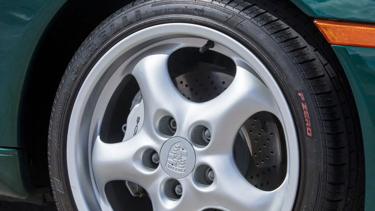 Porsche 996 Carrera 4