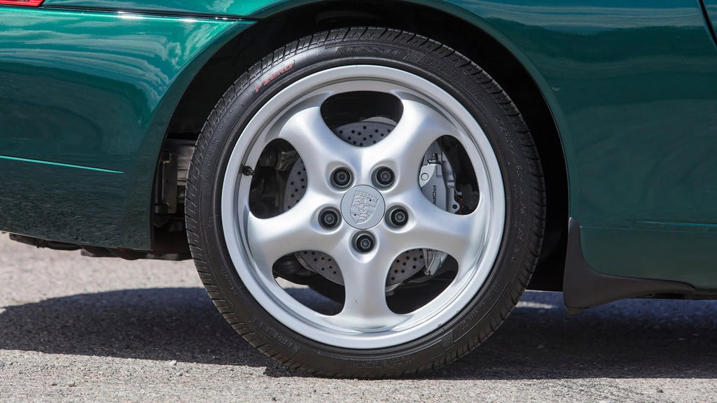 Porsche 996 Carrera 4