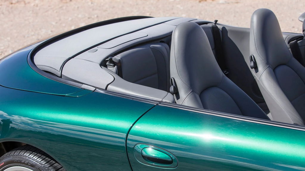 Porsche 996 Carrera 4