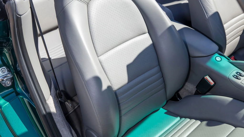 Porsche 996 Carrera 4