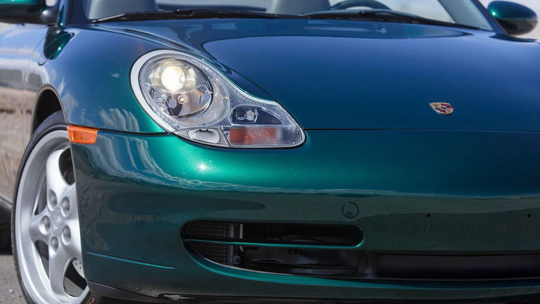 Porsche 996 Carrera 4