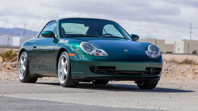 Porsche 996 Carrera 4