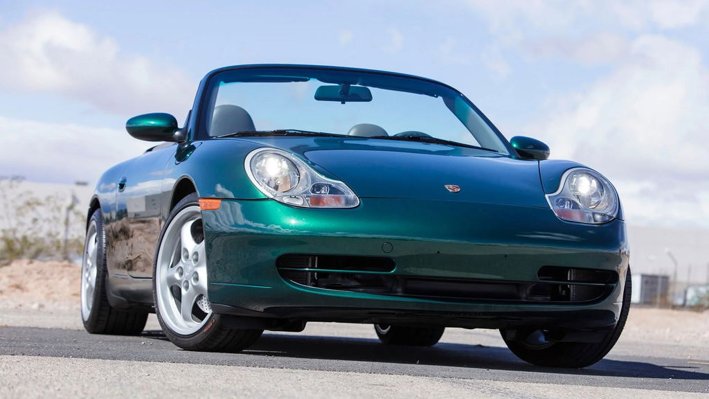 Porsche 996 Carrera 4