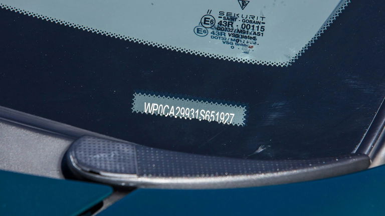 Porsche 996 Carrera 4