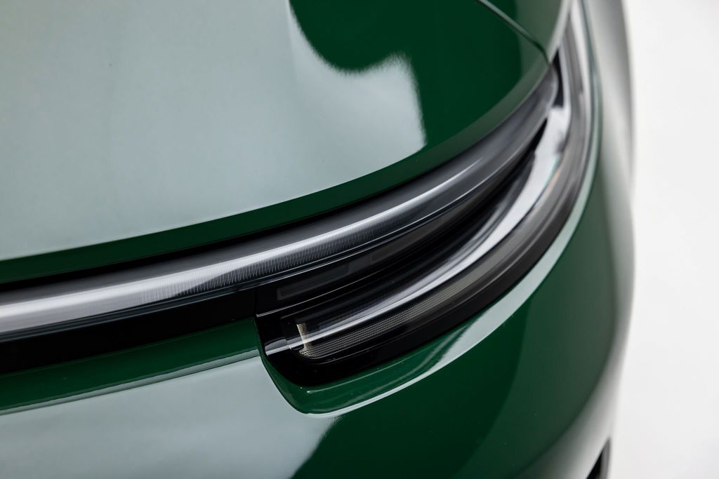 Porsche 992 GT3 Touring