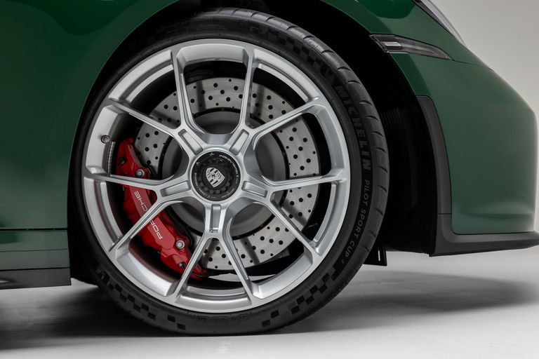 Porsche 992 GT3 Touring