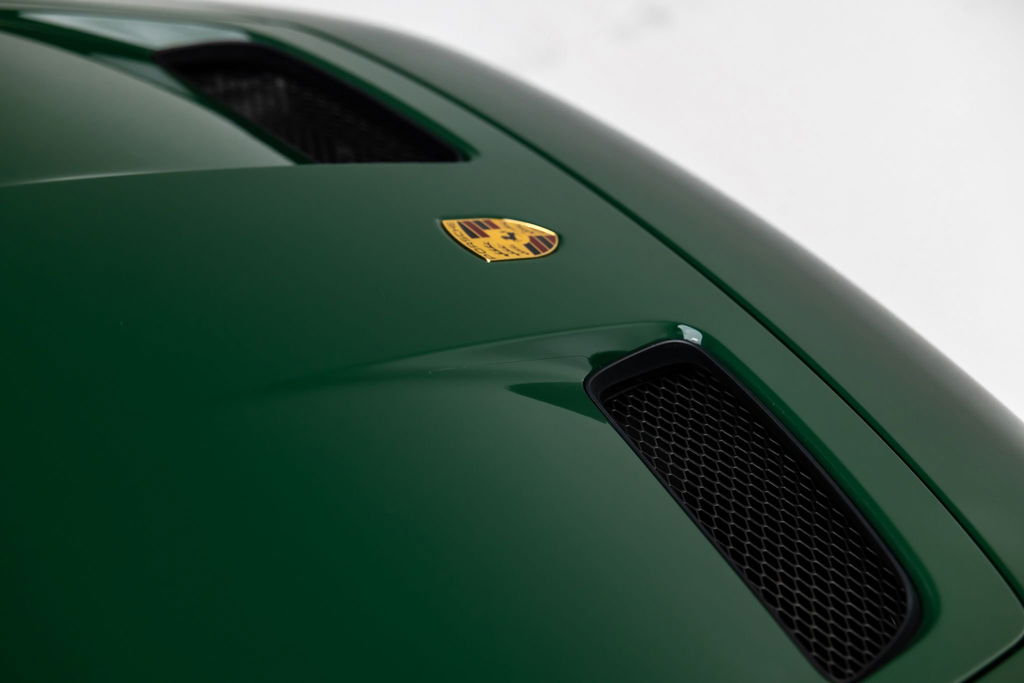 Porsche 992 GT3 Touring