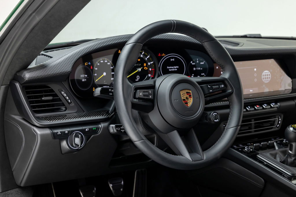 Porsche 992 GT3 Touring