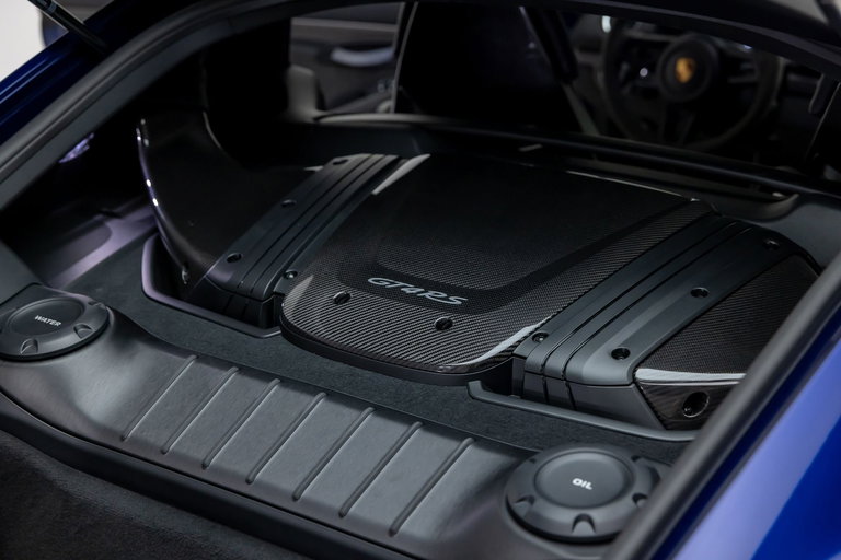 Porsche 718 Cayman GT4 RS