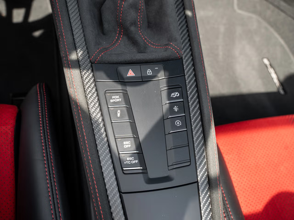 Porsche 718 Spyder RS