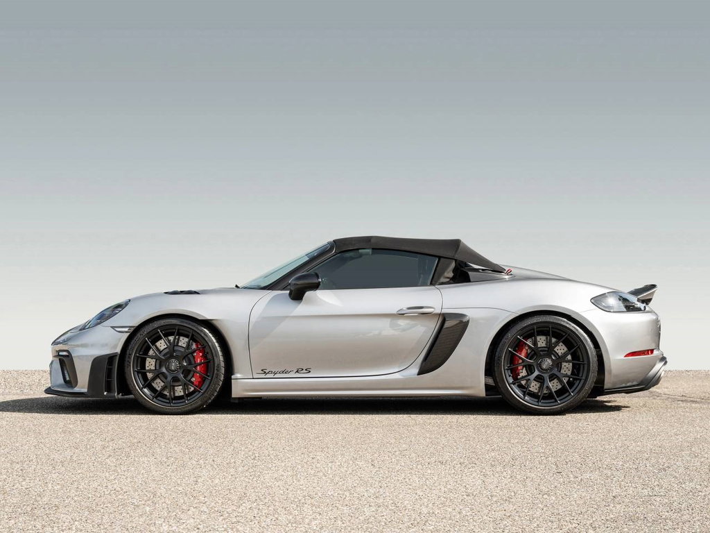 Porsche 718 Spyder RS
