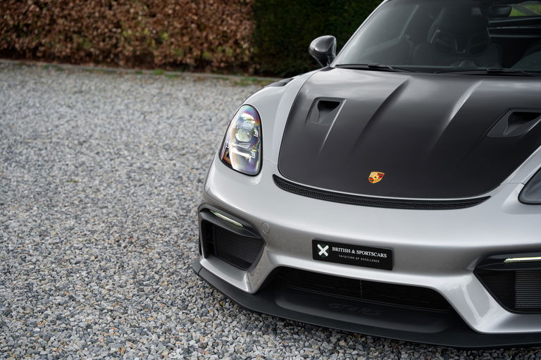 Porsche 718 Cayman GT4 RS