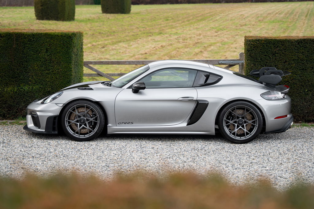 Porsche 718 Cayman GT4 RS