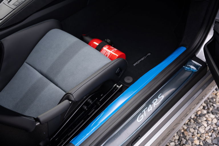 Porsche 718 Cayman GT4 RS