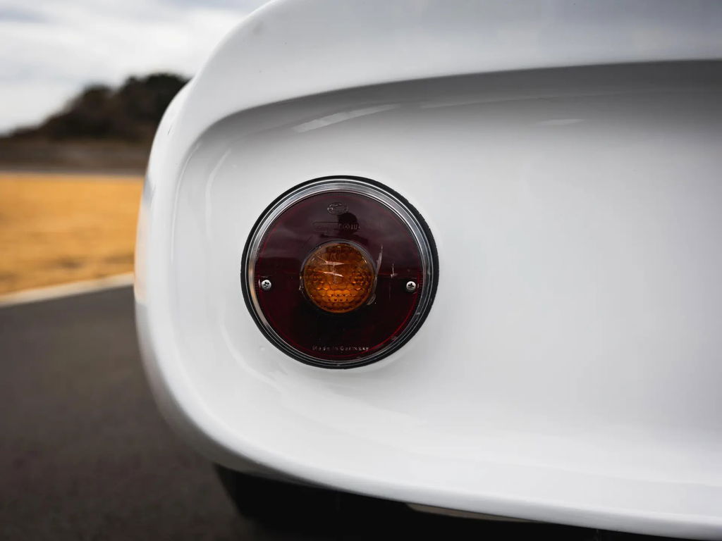 Porsche 906 Carrera 6