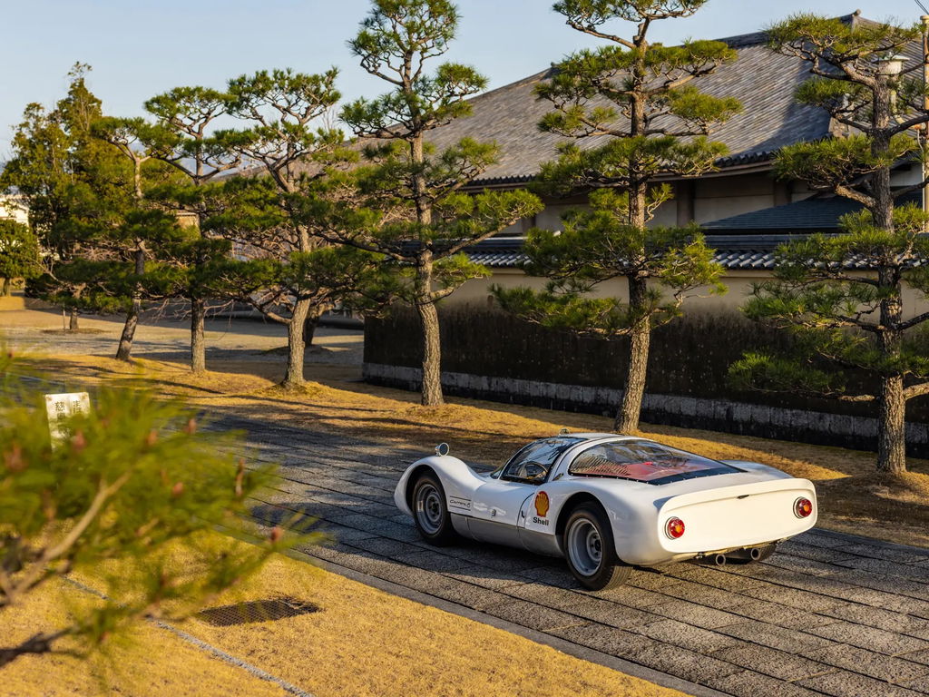 Porsche 906 Carrera 6