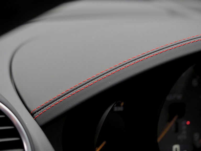 Porsche 718 Cayman GT4