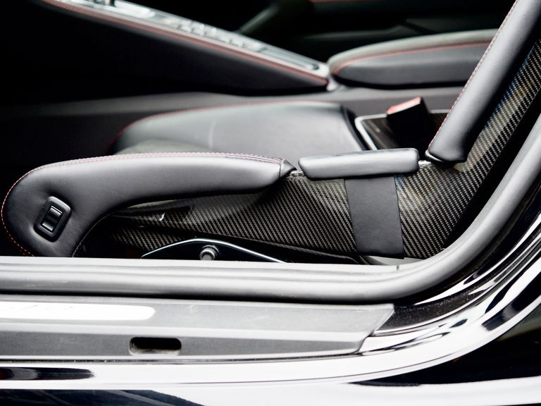 Porsche 718 Cayman GT4