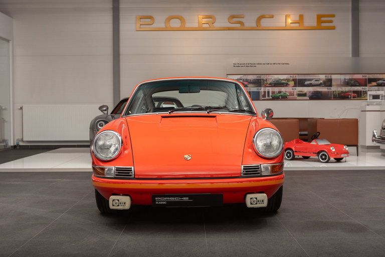 Porsche 911 T