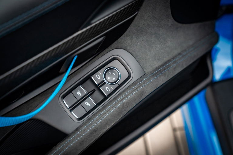 Porsche 718 Cayman GT4 RS