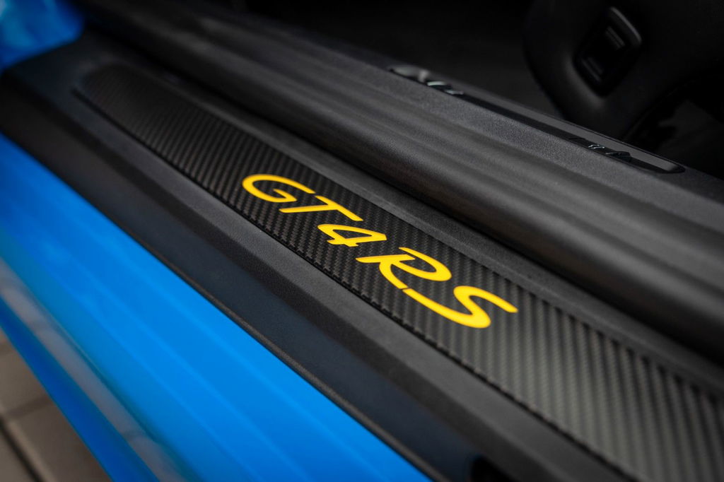 Porsche 718 Cayman GT4 RS