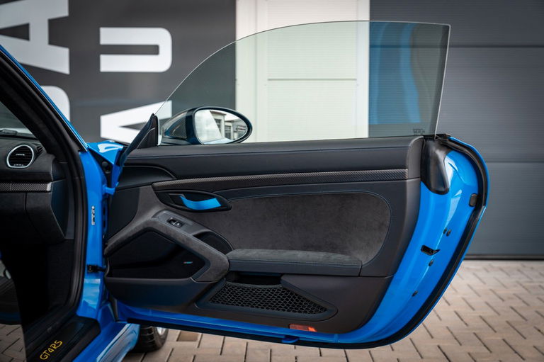 Porsche 718 Cayman GT4 RS