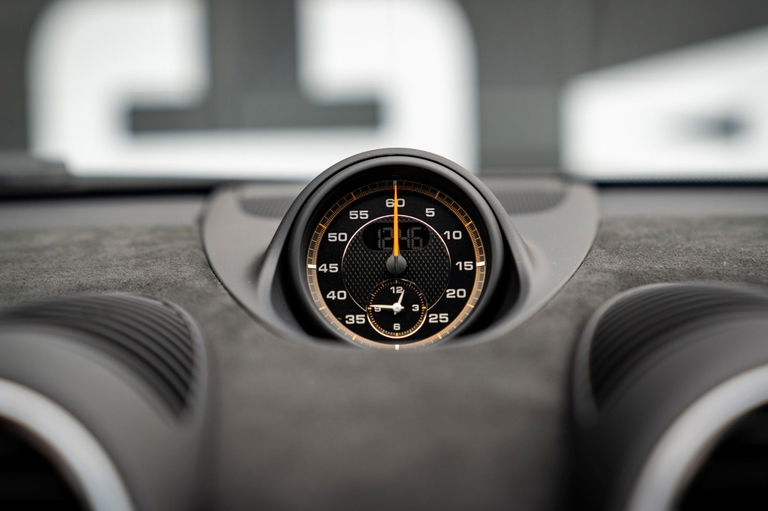 Porsche 718 Cayman GT4 RS