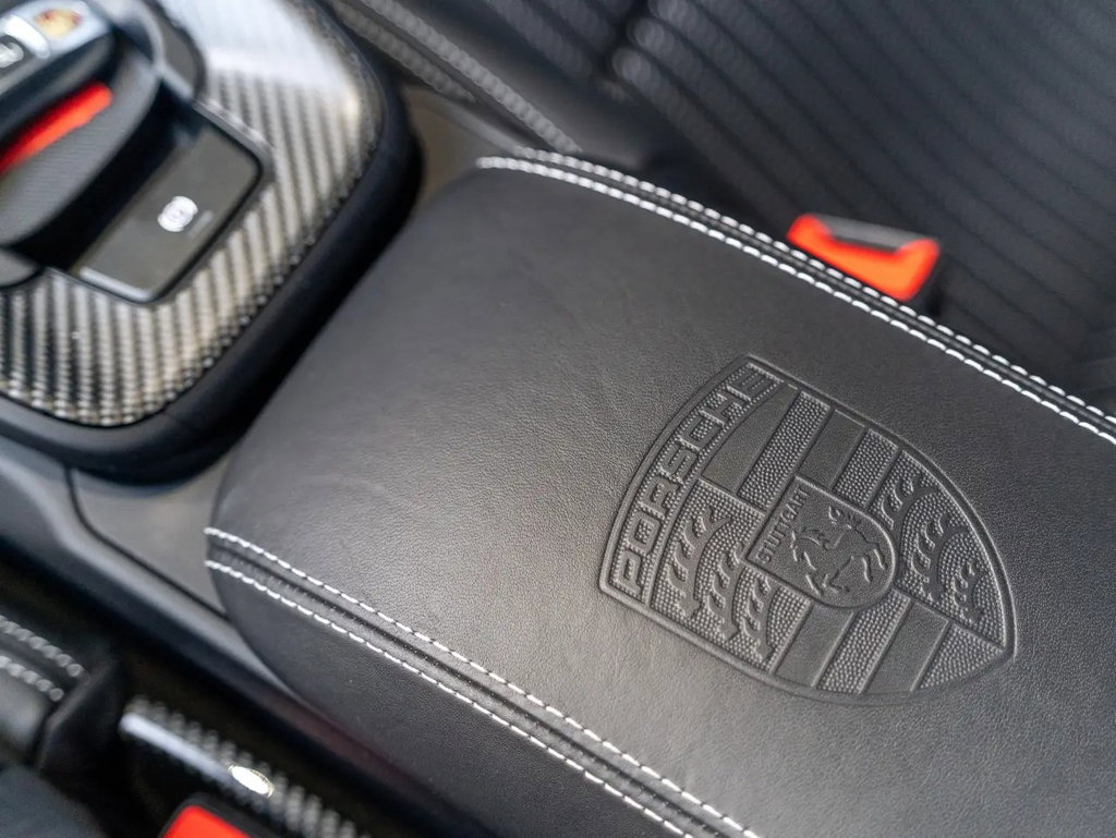 Porsche 911 S/T