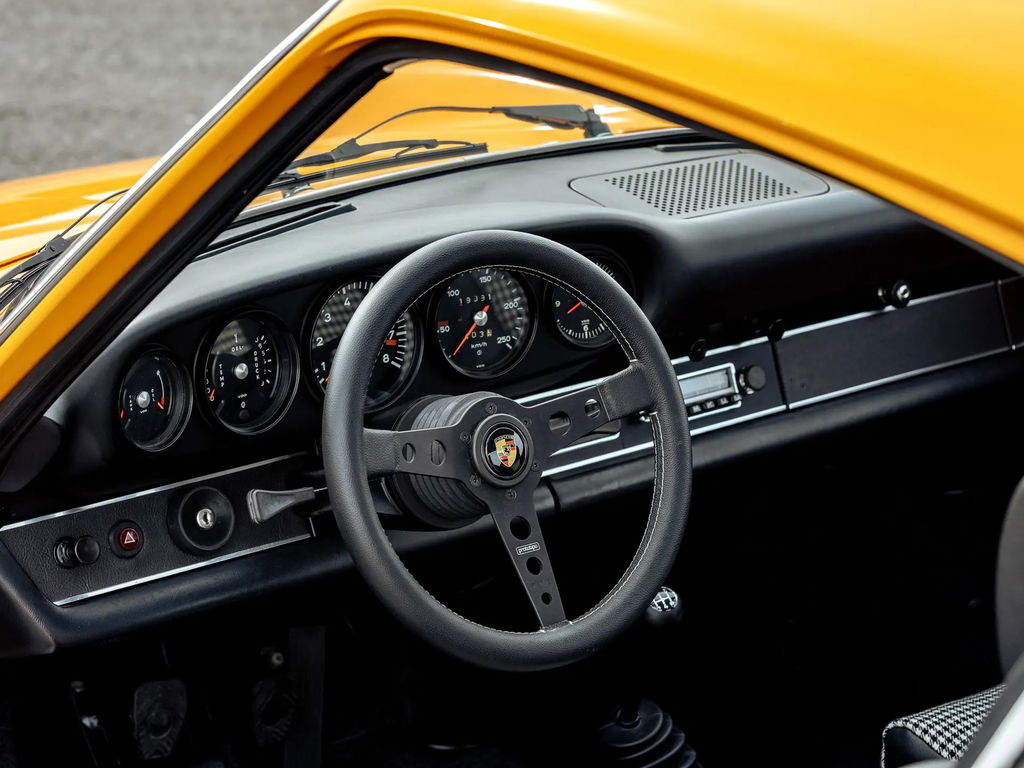 Porsche 911 S (F-Modell)