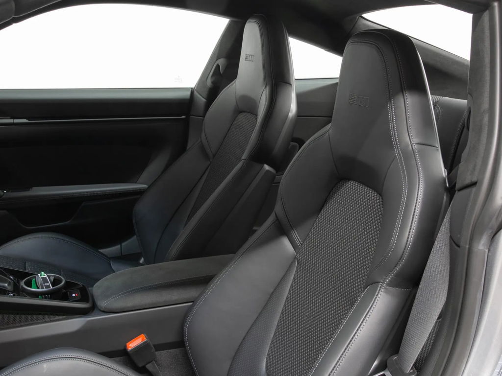 Porsche 992 Carrera T