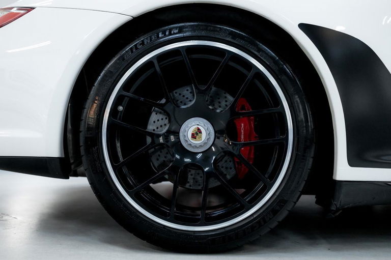Porsche 997.2 Carrera GTS