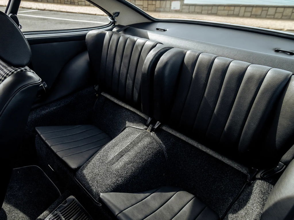 Porsche 911 S (F-Modell)