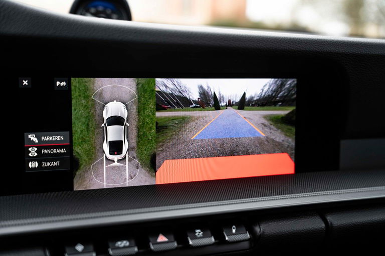 Porsche 992 Carrera 4