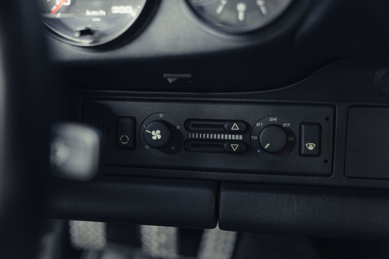 Porsche 964 Carrera RS