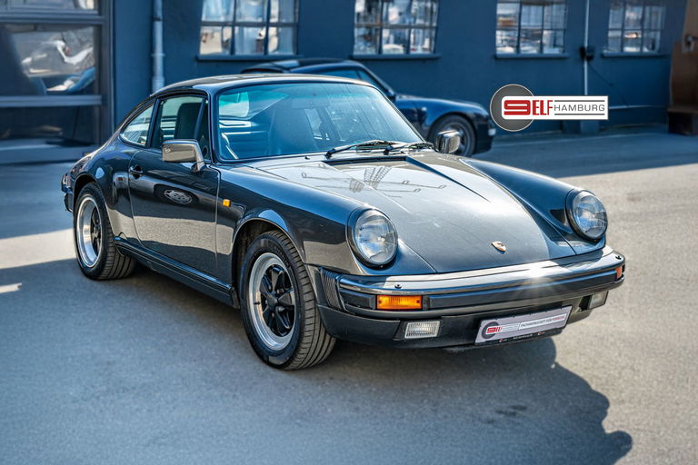 Porsche 911 Carrera 3.2