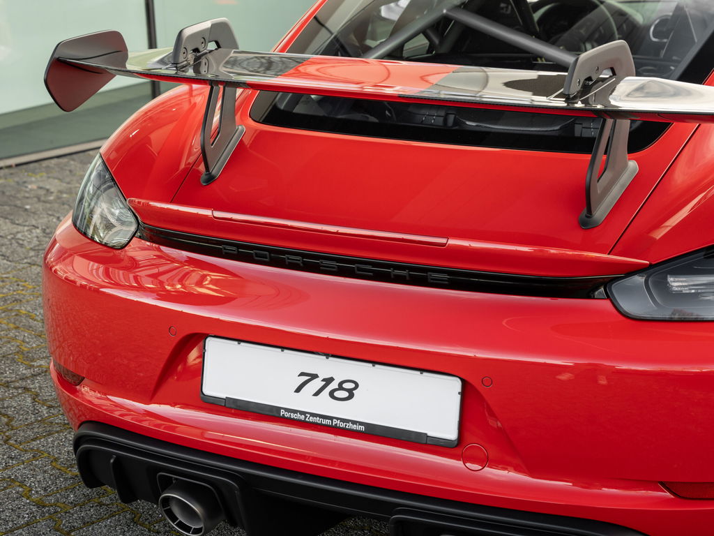 Porsche 718 Cayman GT4 RS