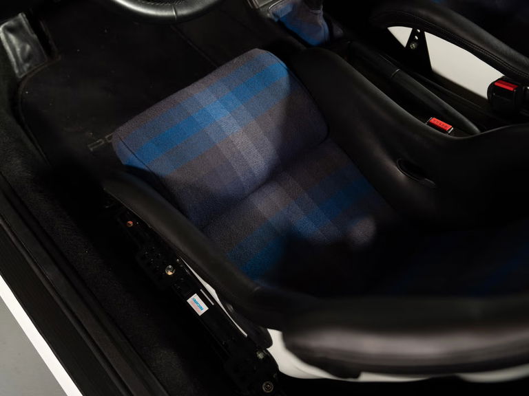 Porsche 993 Carrera 4