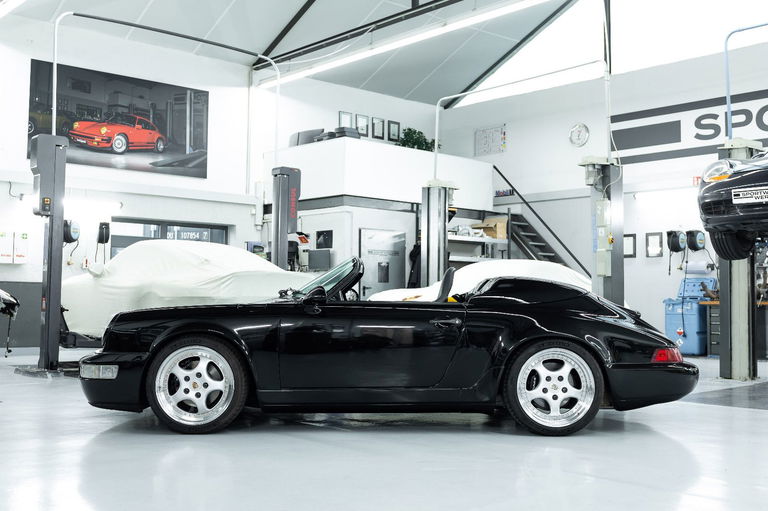 Porsche 964 Carrera 2 Speedster
