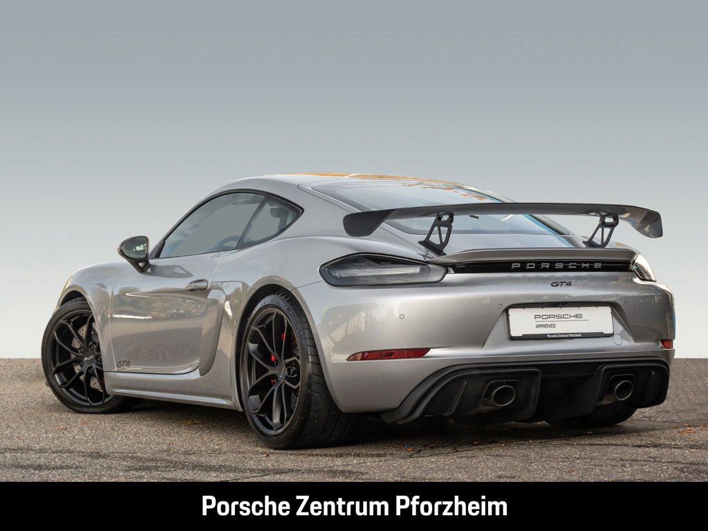 Porsche 718 Cayman GT4