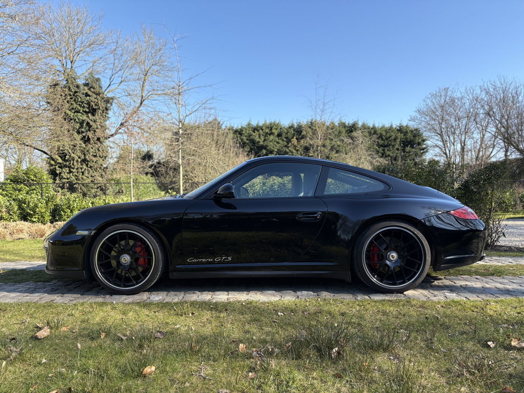 Porsche 997.2 Carrera GTS