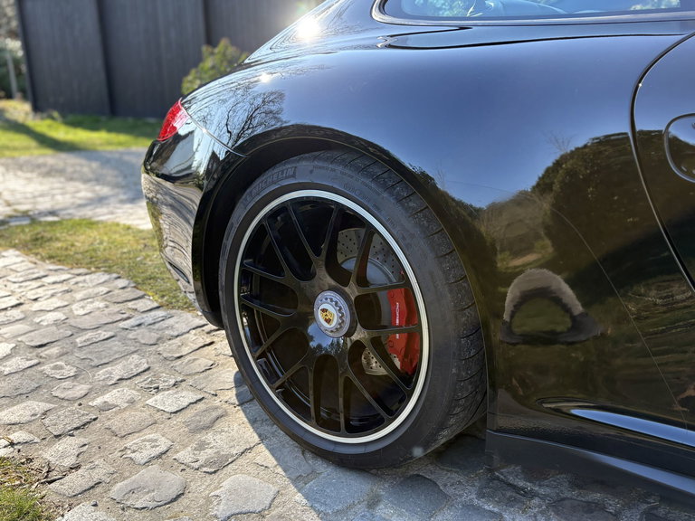 Porsche 997.2 Carrera GTS