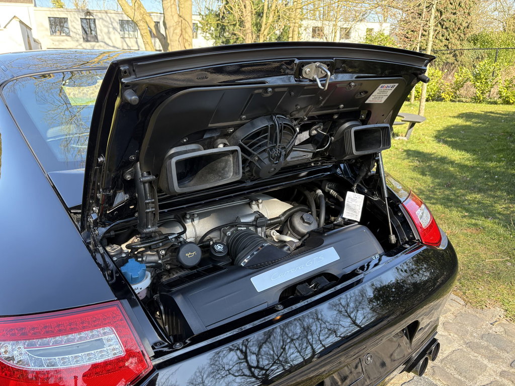 Porsche 997.2 Carrera GTS