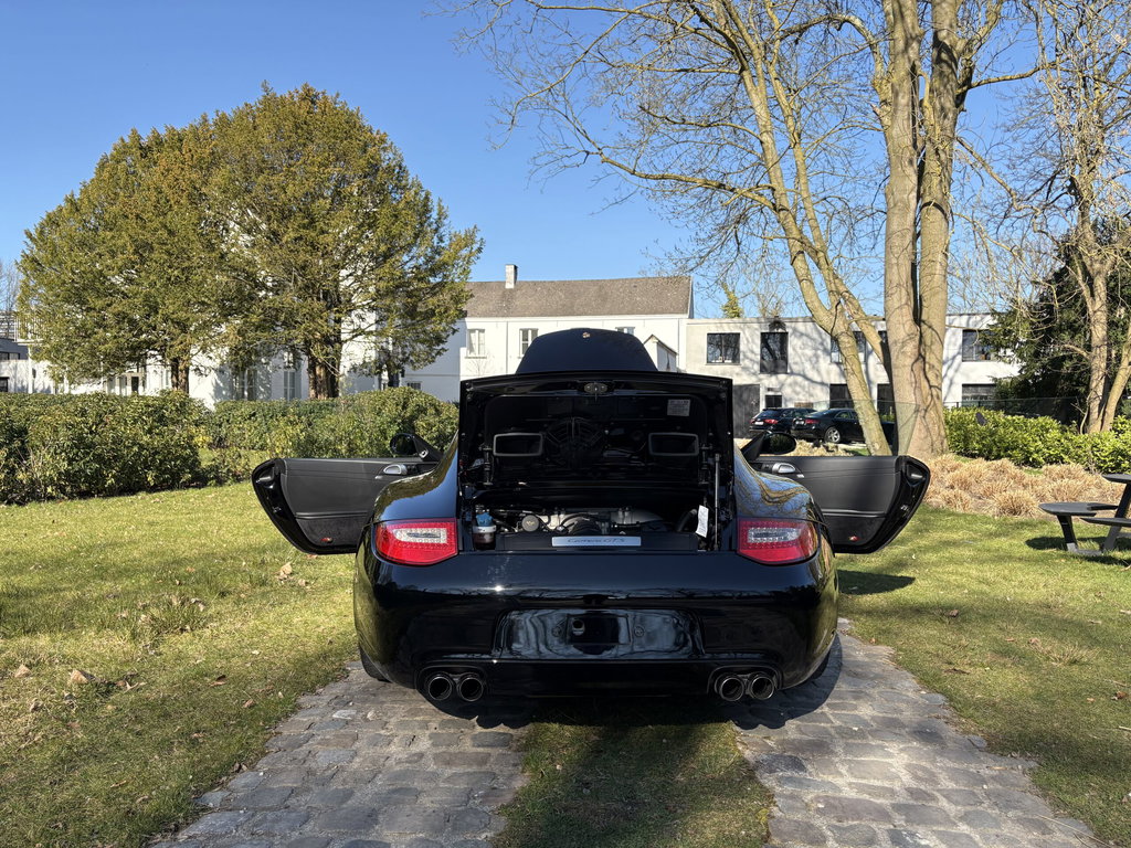 Porsche 997.2 Carrera GTS