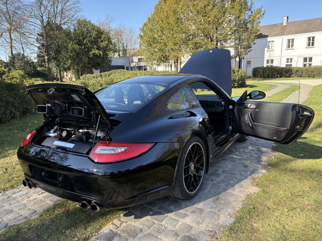 Porsche 997.2 Carrera GTS