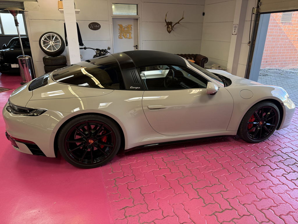 Porsche 992 Targa 4S