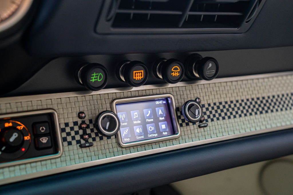 Porsche 911 Reimagined by Singer