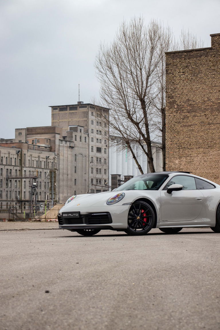 Porsche 992 Carrera S