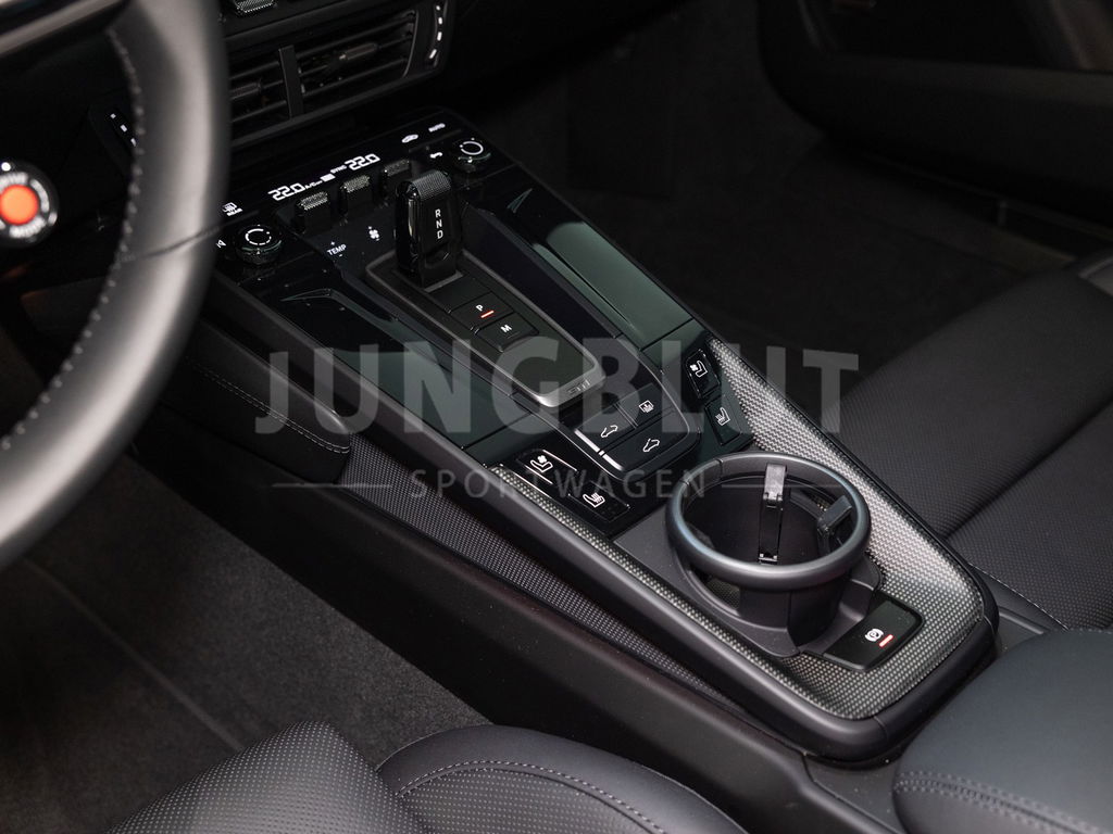 Porsche 992.2 Carrera 4 GTS