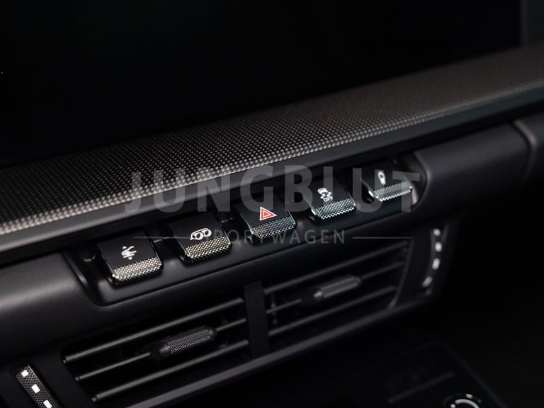 Porsche 992.2 Carrera 4 GTS