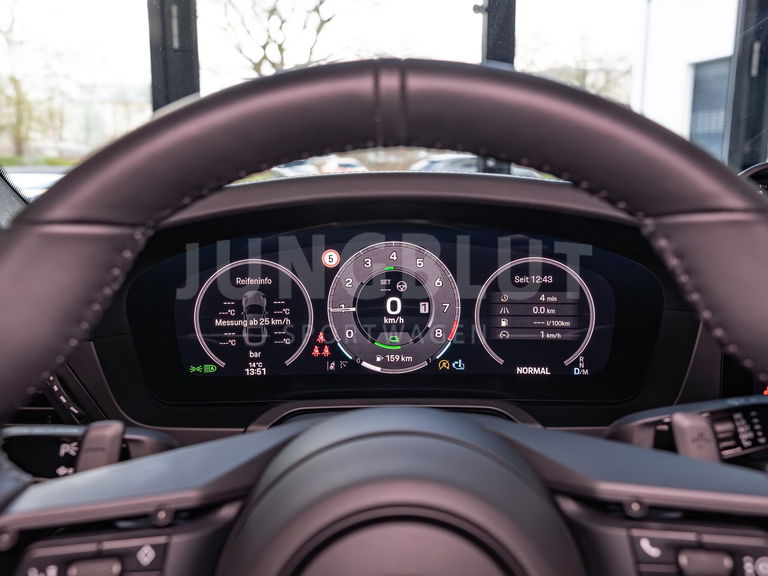 Porsche 992.2 Carrera 4 GTS